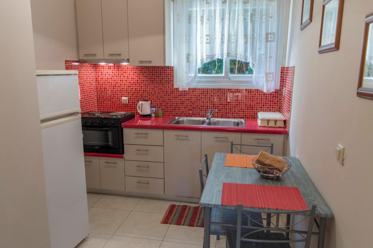 Stavros Apartments ซูกาเลดส์ ภายนอก รูปภาพ